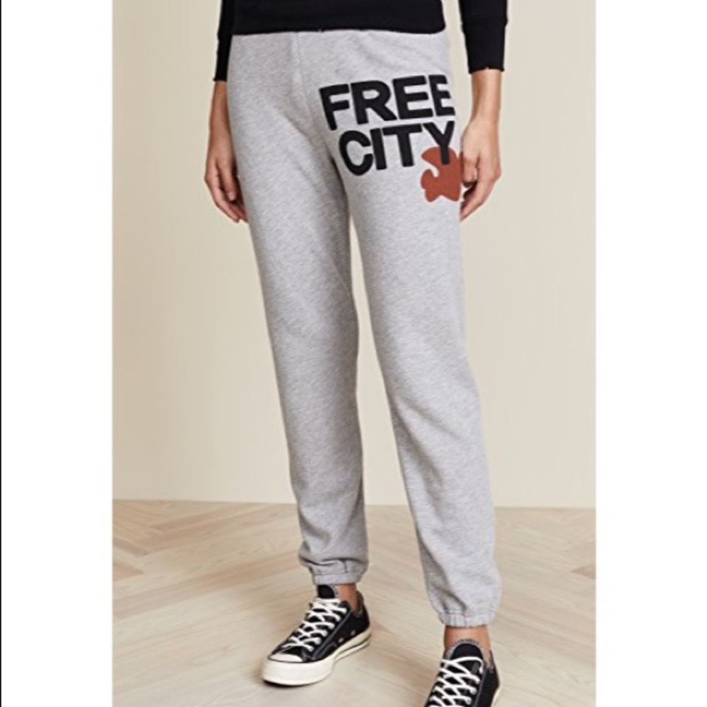 FreeCity Sweatpants